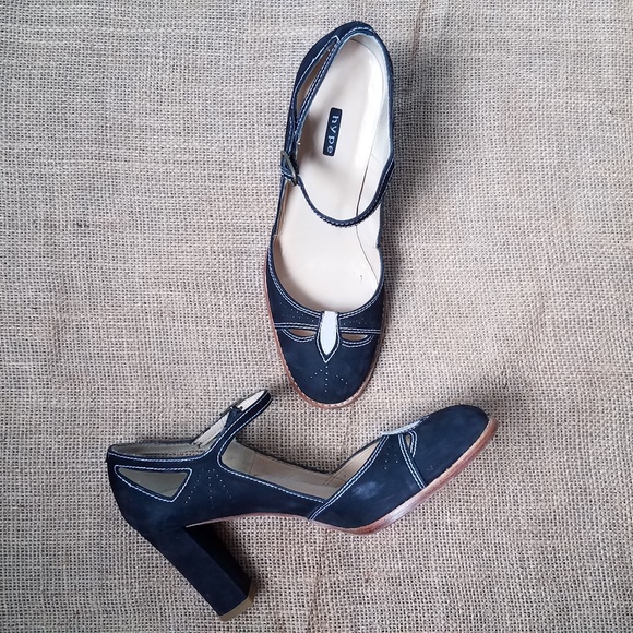 Hype Suede Ravol Heels - Picture 4 of 6